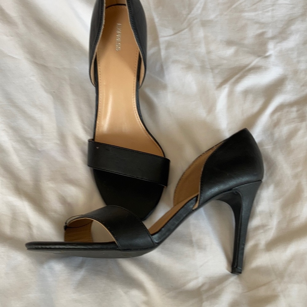Shoes - Picture 2 of 3